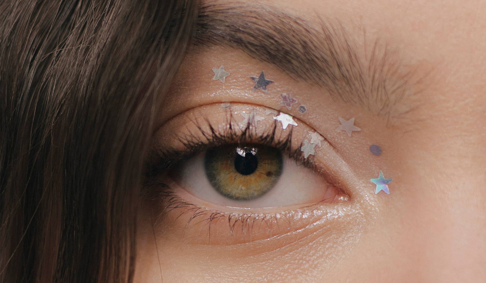 Artist in Residency: Pati Dubroff Elevates Glitter